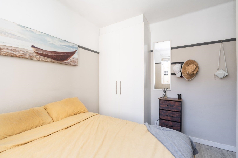 To Let 3 Bedroom Property for Rent in Sea Point Western Cape